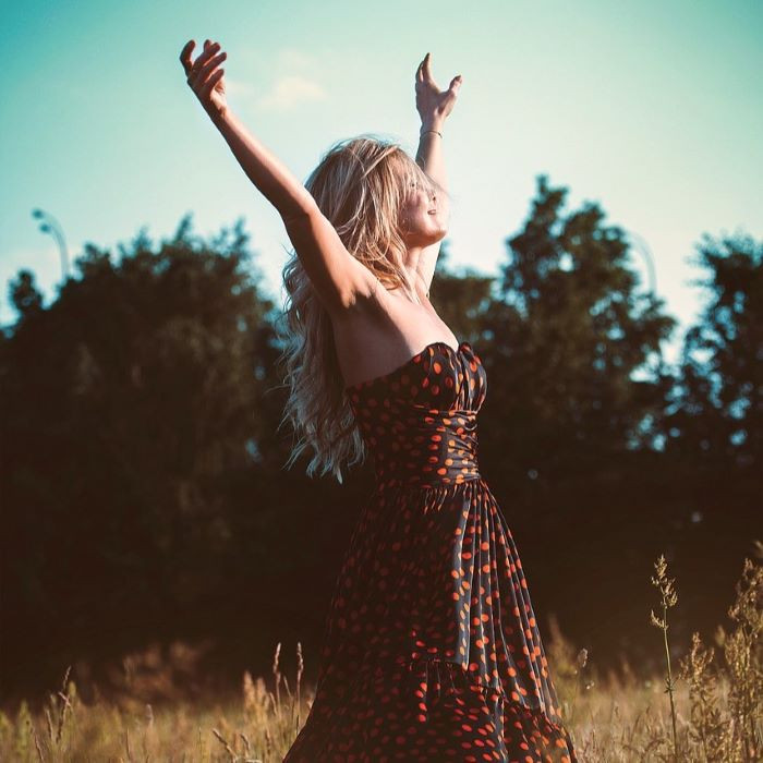 LA RICERCA DELLA FELICITÀ: un viaggio tra filosofia, sociologia e neuroscienze