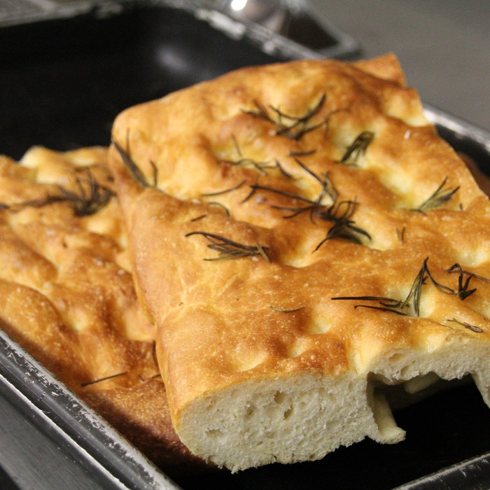 FOCACCE E PIZZA IN TEGLIA