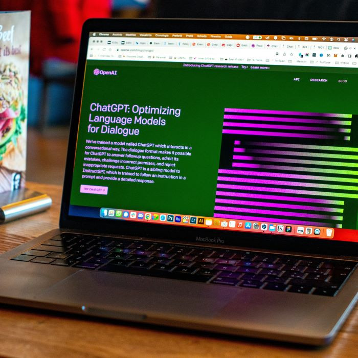 CONOSCI ED ESPLORA L'INTELLIGENZA ARTIFICIALE