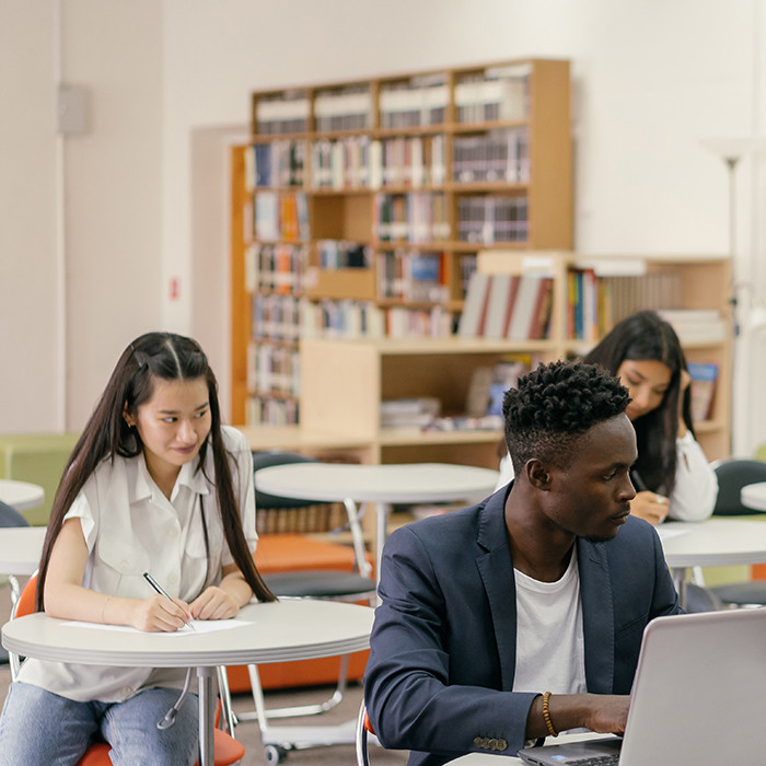 INGLESE INTERMEDIATE PLUS