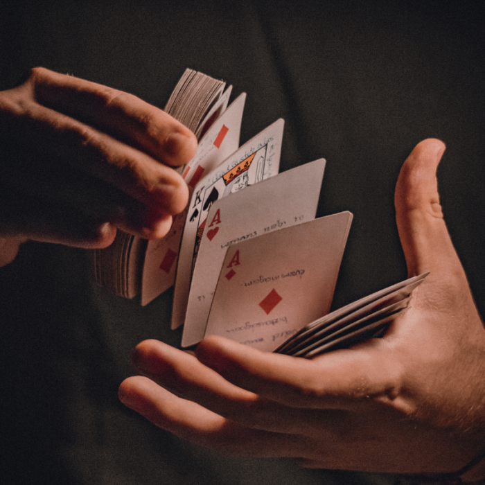 PRESTIGIAZIONE: giochi di magia