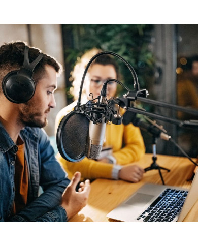 SPEAKERAGGIO E CONDUZIONE PER PODCAST E VIDEO